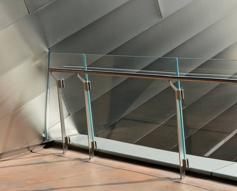 Corrimão de Vidro para Escada Interna Recoração - Corrimão de Vidro