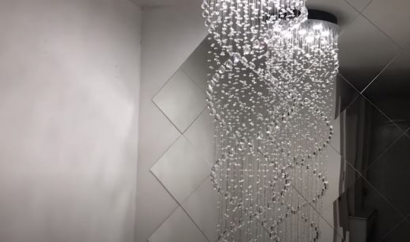 Instalação de Parede Espelhada Sala Cerejeiras - Parede com Espelho Bisotado