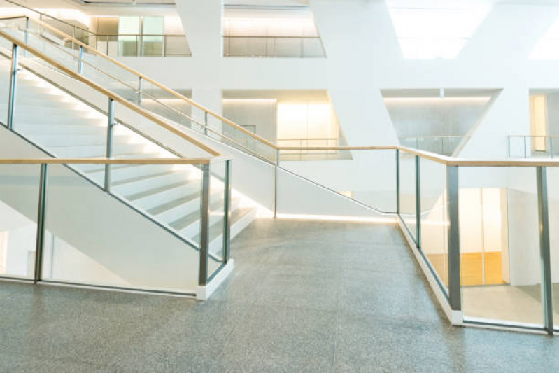Valor de Corrimão de Vidro para Escada Interna Bodoquena - Corrimão de Vidro para Escada